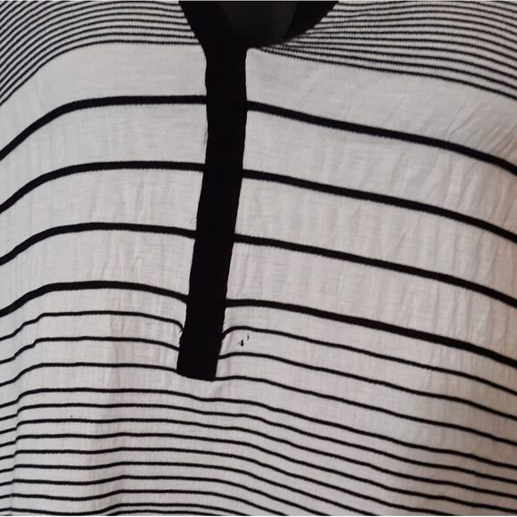 Sanctuary textured strip vneck tunic top - Picture 4 of 5